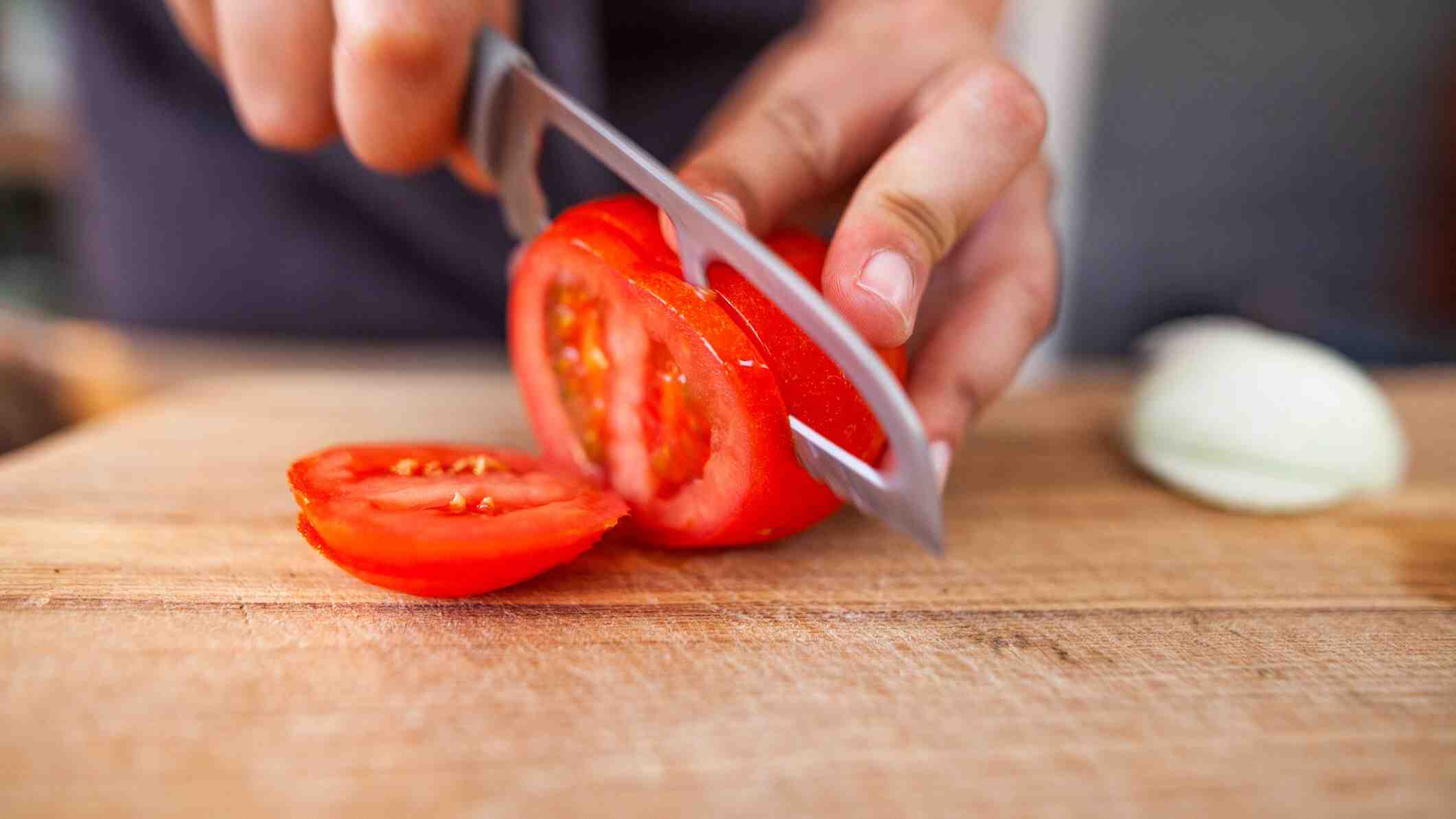 Est-ce qu'il faut arroser les tomates tous les jours ?